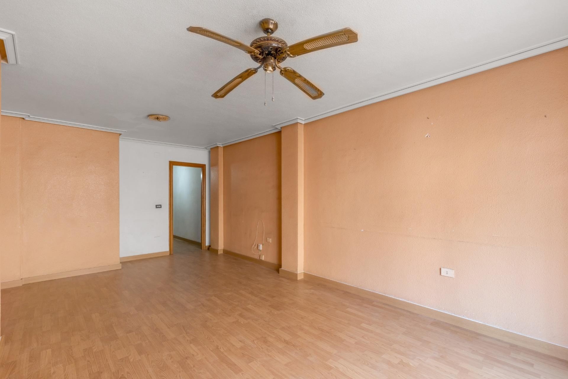 Wiederverkauf - Wohnung / Apartment -
Torrevieja - Habaneras