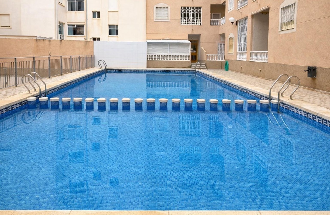 Wiederverkauf - Wohnung / Apartment -
Torrevieja - Habaneras