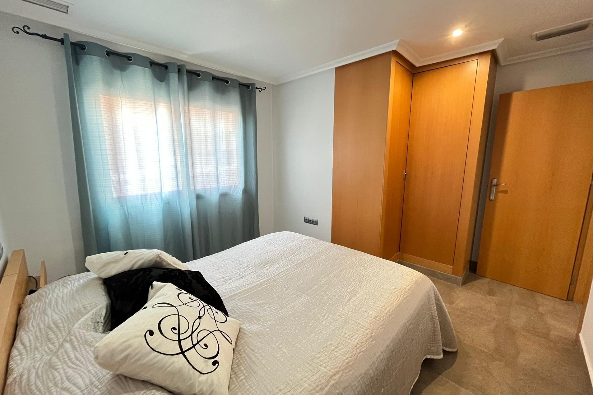 Wiederverkauf - Wohnung / Apartment -
Torrevieja - La Mata pueblo