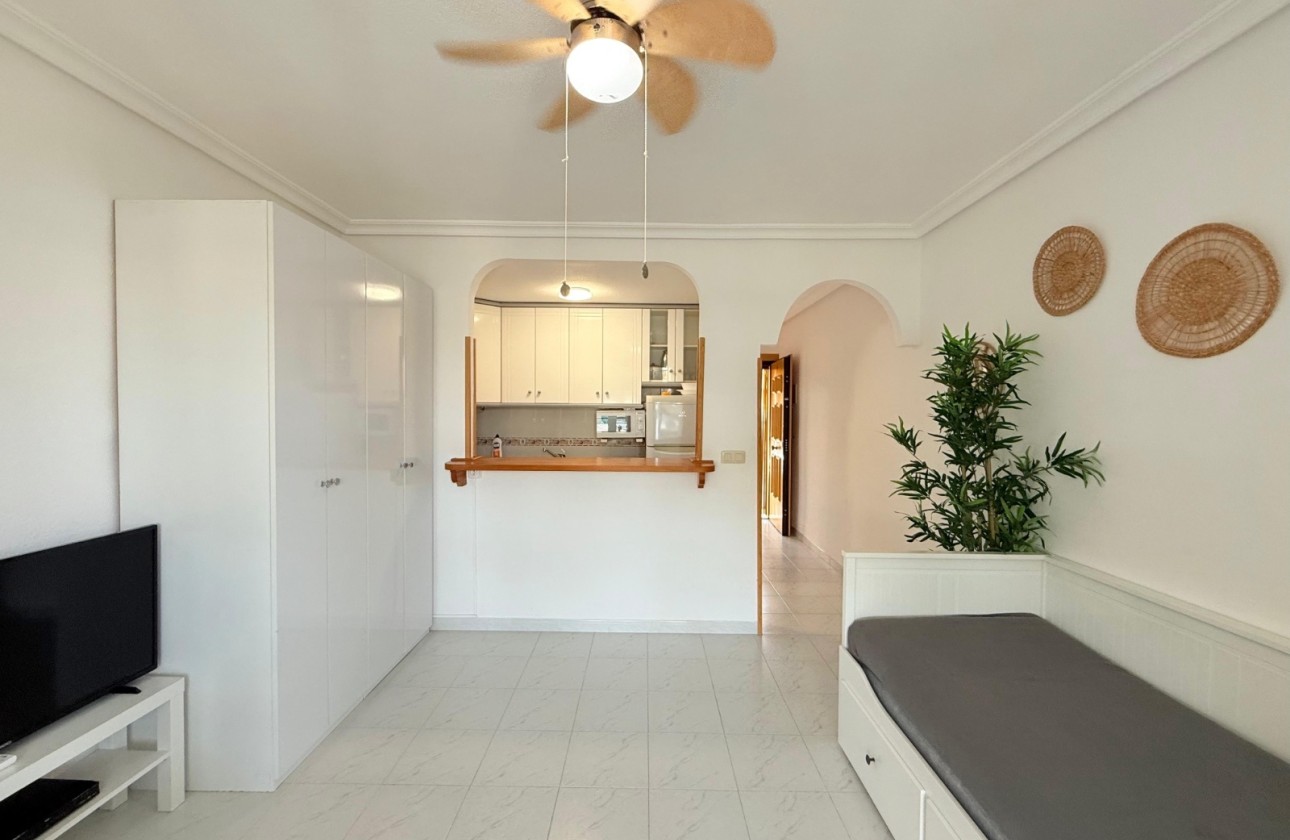 Wiederverkauf - Wohnung / Apartment -
Torrevieja - La Mata