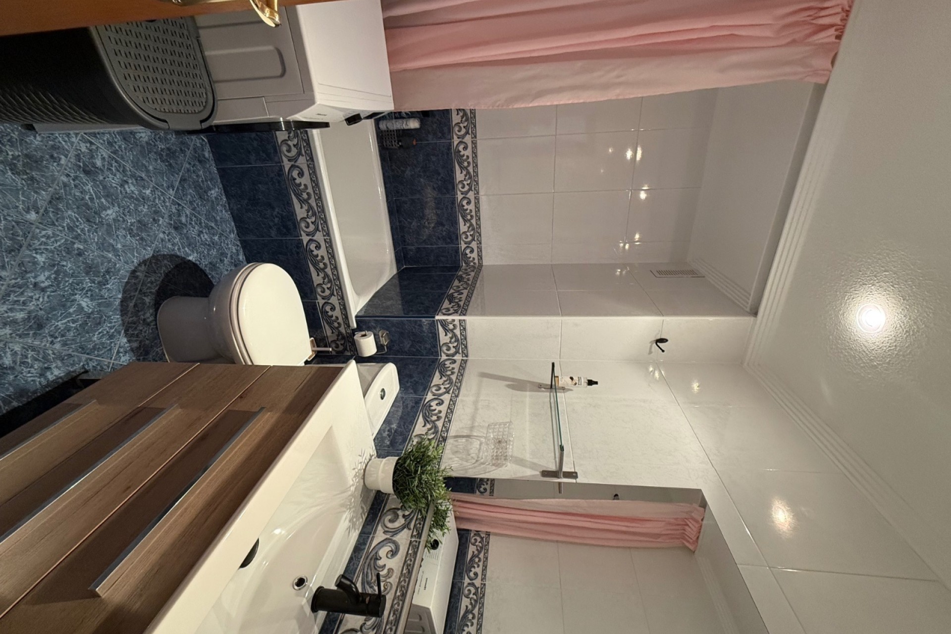Wiederverkauf - Wohnung / Apartment -
Torrevieja - La Mata