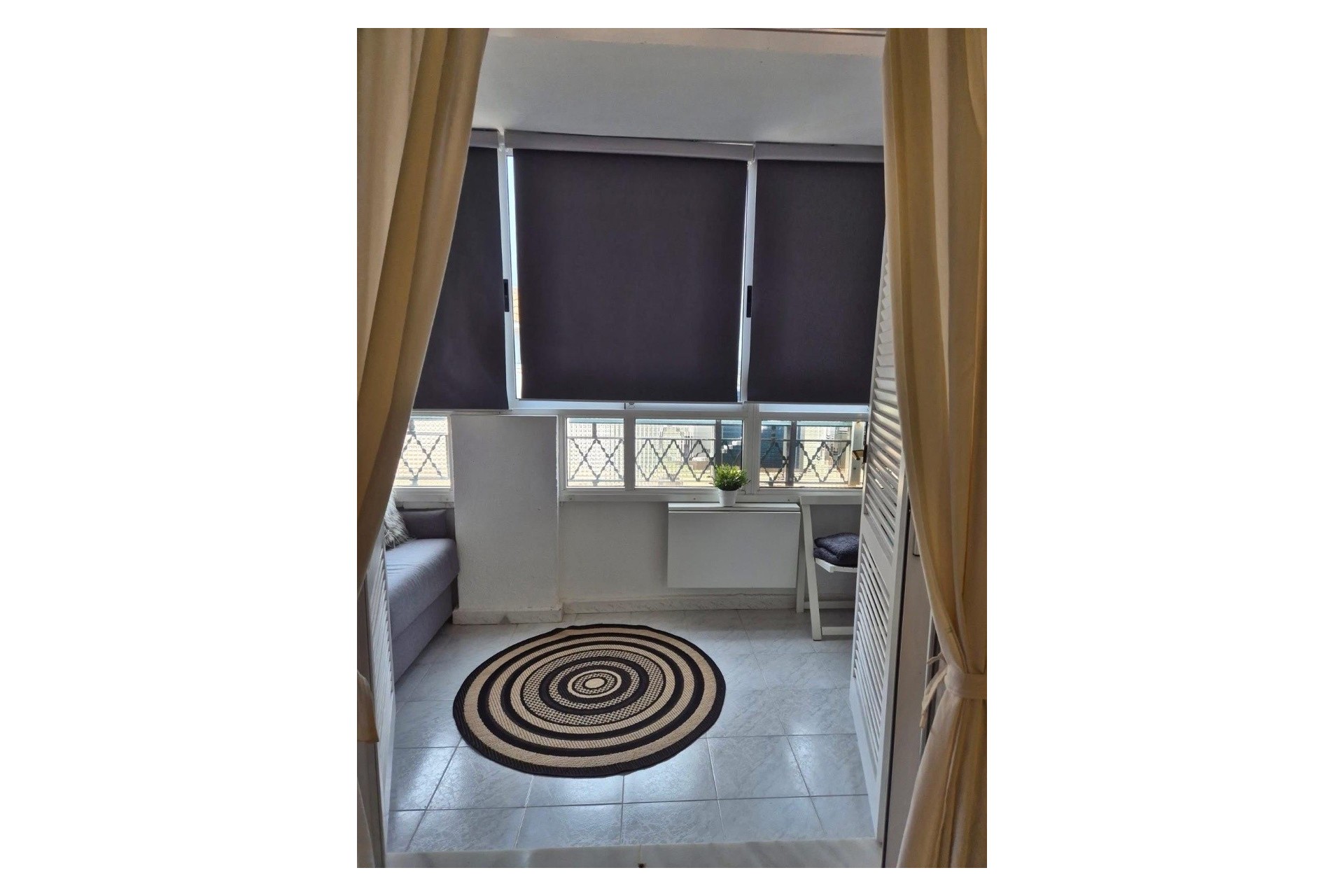 Wiederverkauf - Wohnung / Apartment -
Torrevieja - La Mata
