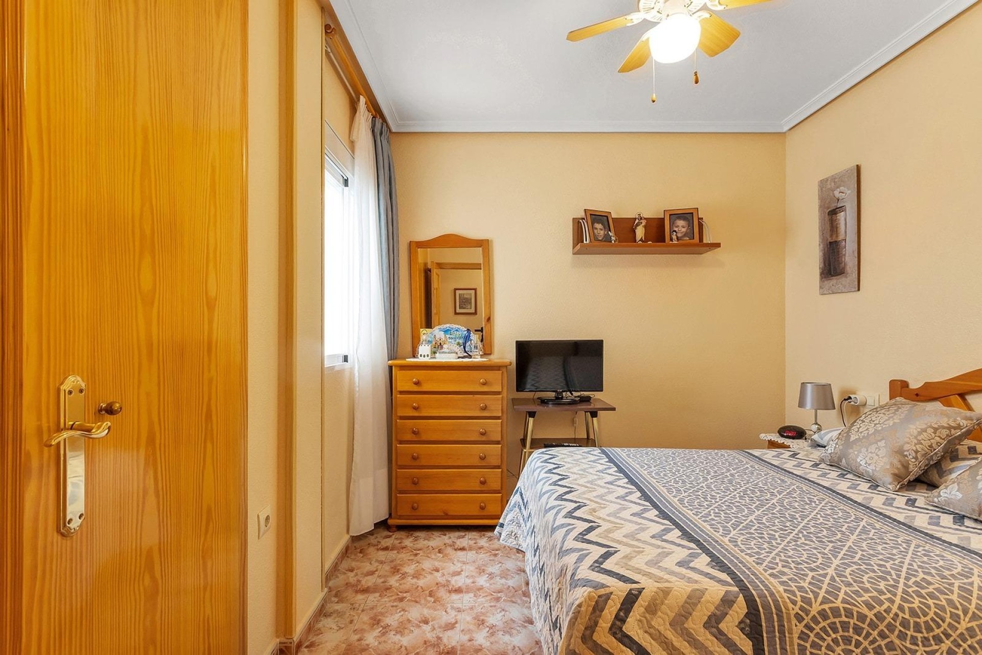 Wiederverkauf - Wohnung / Apartment -
Torrevieja - La Mata