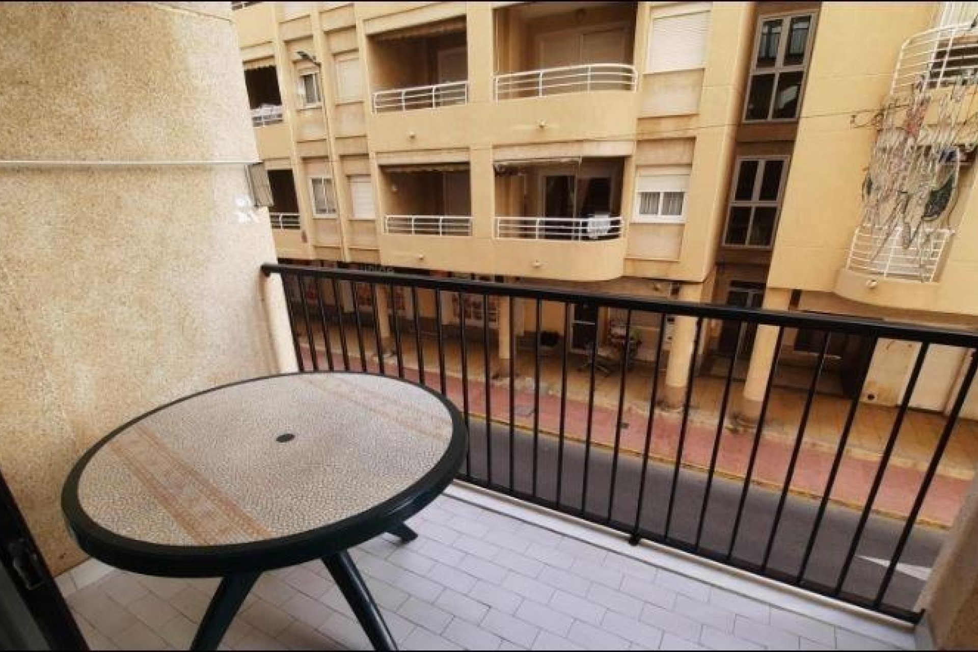 Wiederverkauf - Wohnung / Apartment -
Torrevieja - La Mata