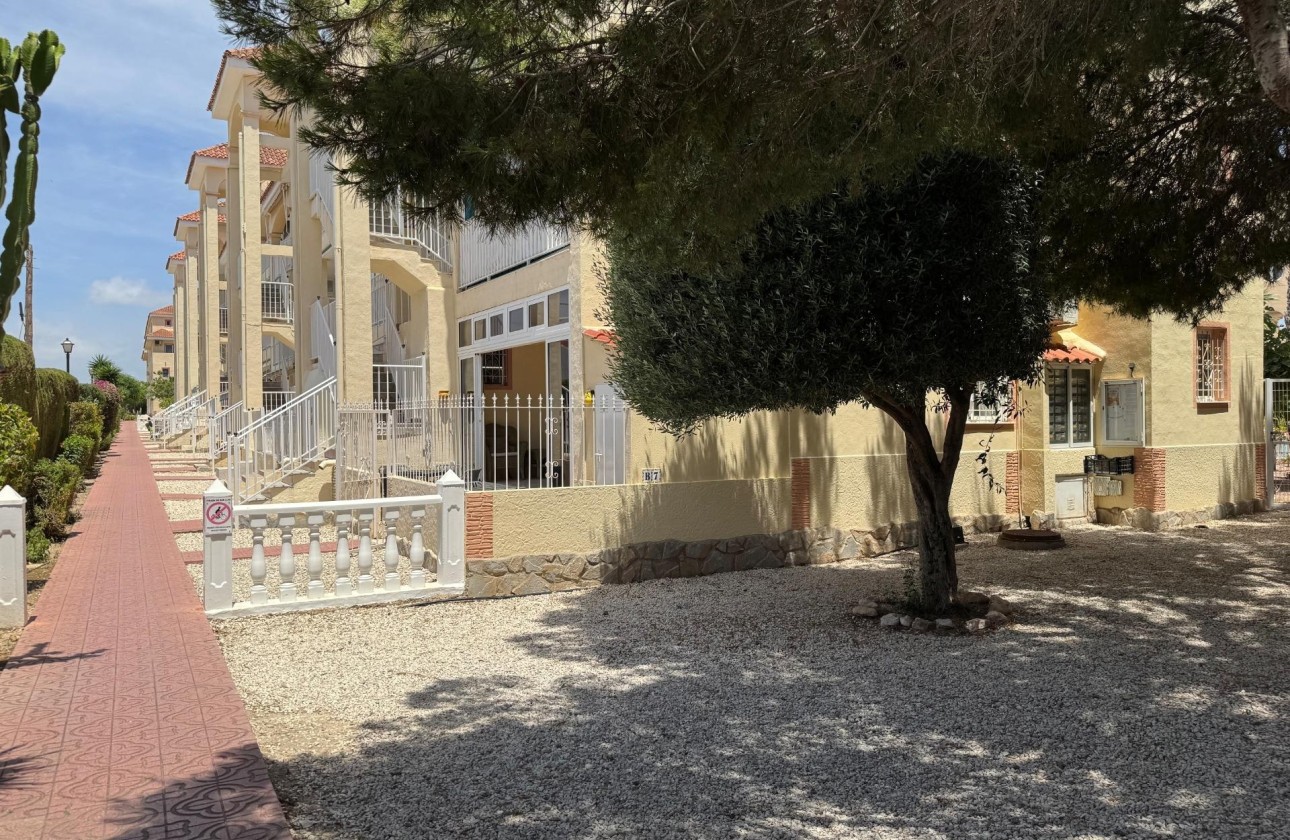 Wiederverkauf - Wohnung / Apartment -
Torrevieja - La Siesta - El Salado - Torreta