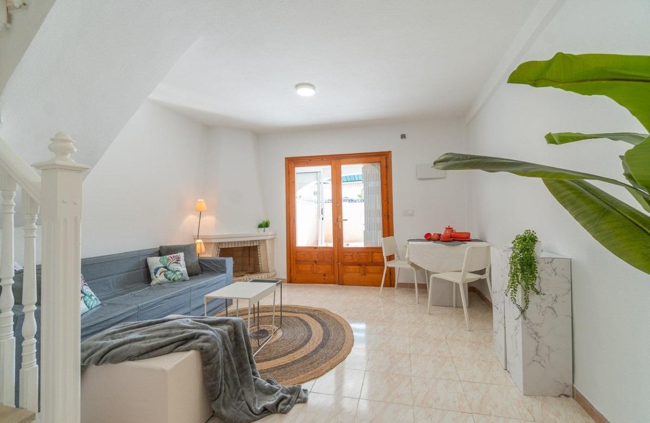 Wiederverkauf - Wohnung / Apartment -
Torrevieja - La Siesta - El Salado - Torreta