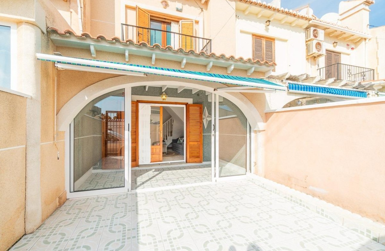 Wiederverkauf - Wohnung / Apartment -
Torrevieja - La Siesta - El Salado - Torreta
