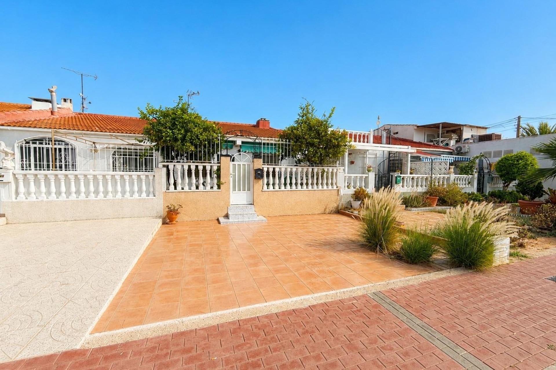 Wiederverkauf - Wohnung / Apartment -
Torrevieja - La Siesta