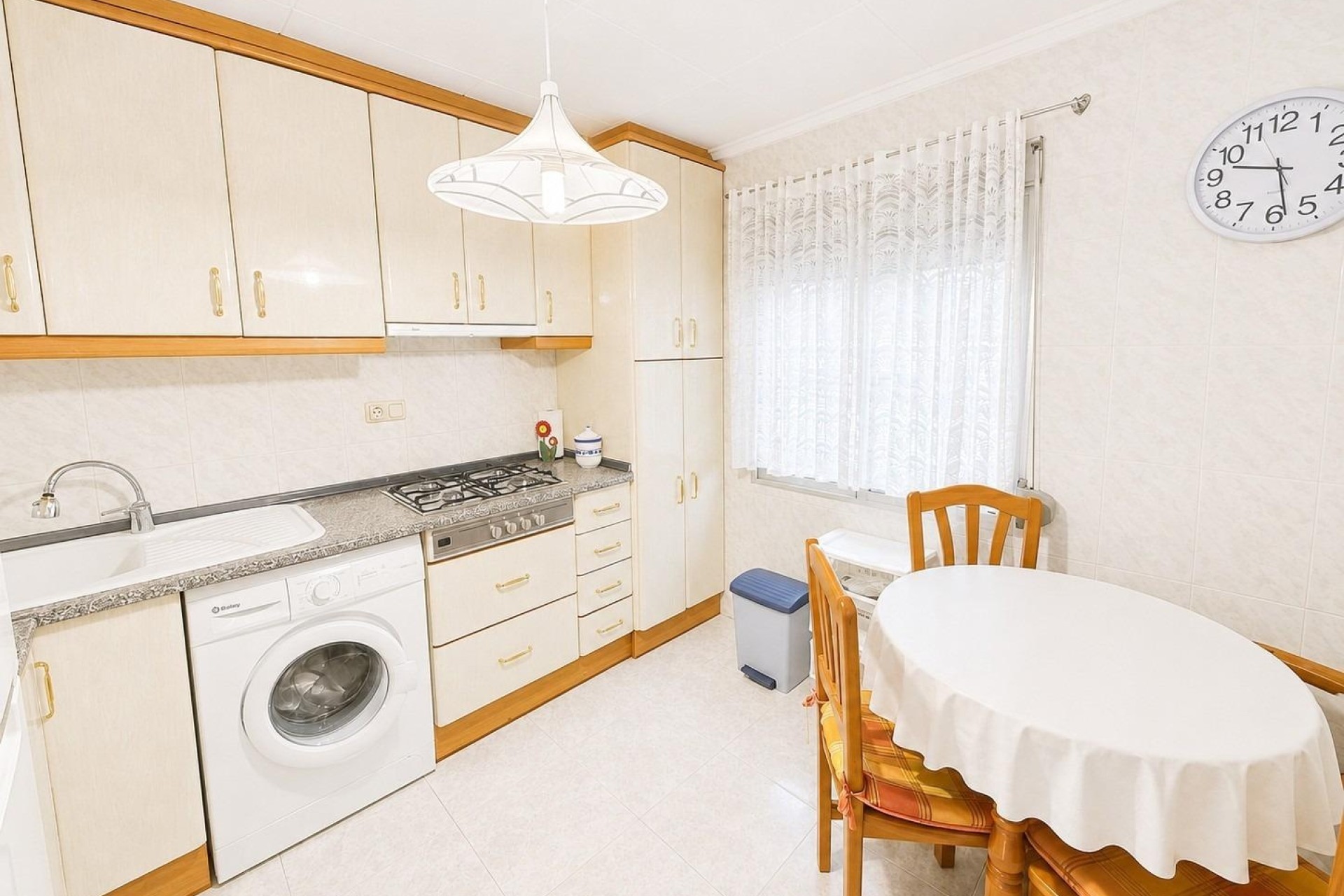 Wiederverkauf - Wohnung / Apartment -
Torrevieja - La Siesta