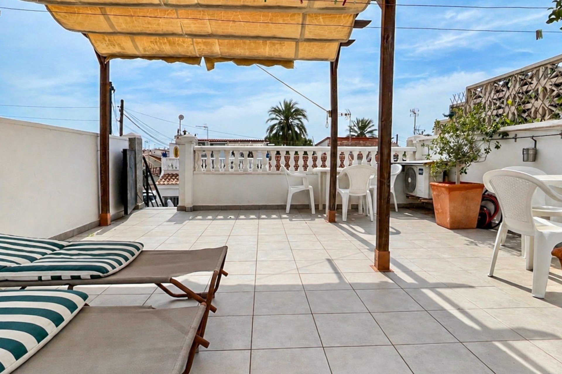 Wiederverkauf - Wohnung / Apartment -
Torrevieja - La Siesta