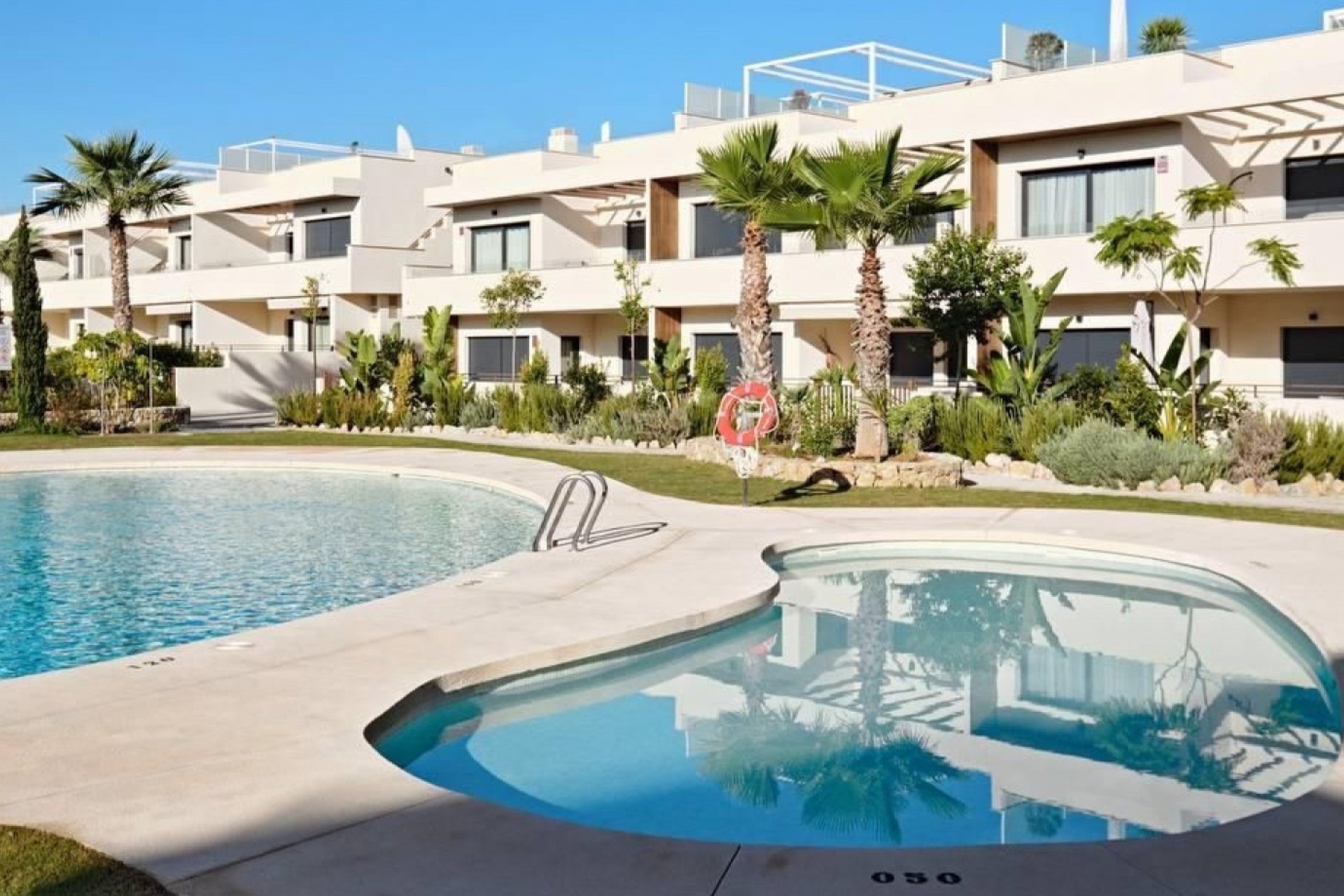 Wiederverkauf - Wohnung / Apartment -
Torrevieja - La veleta