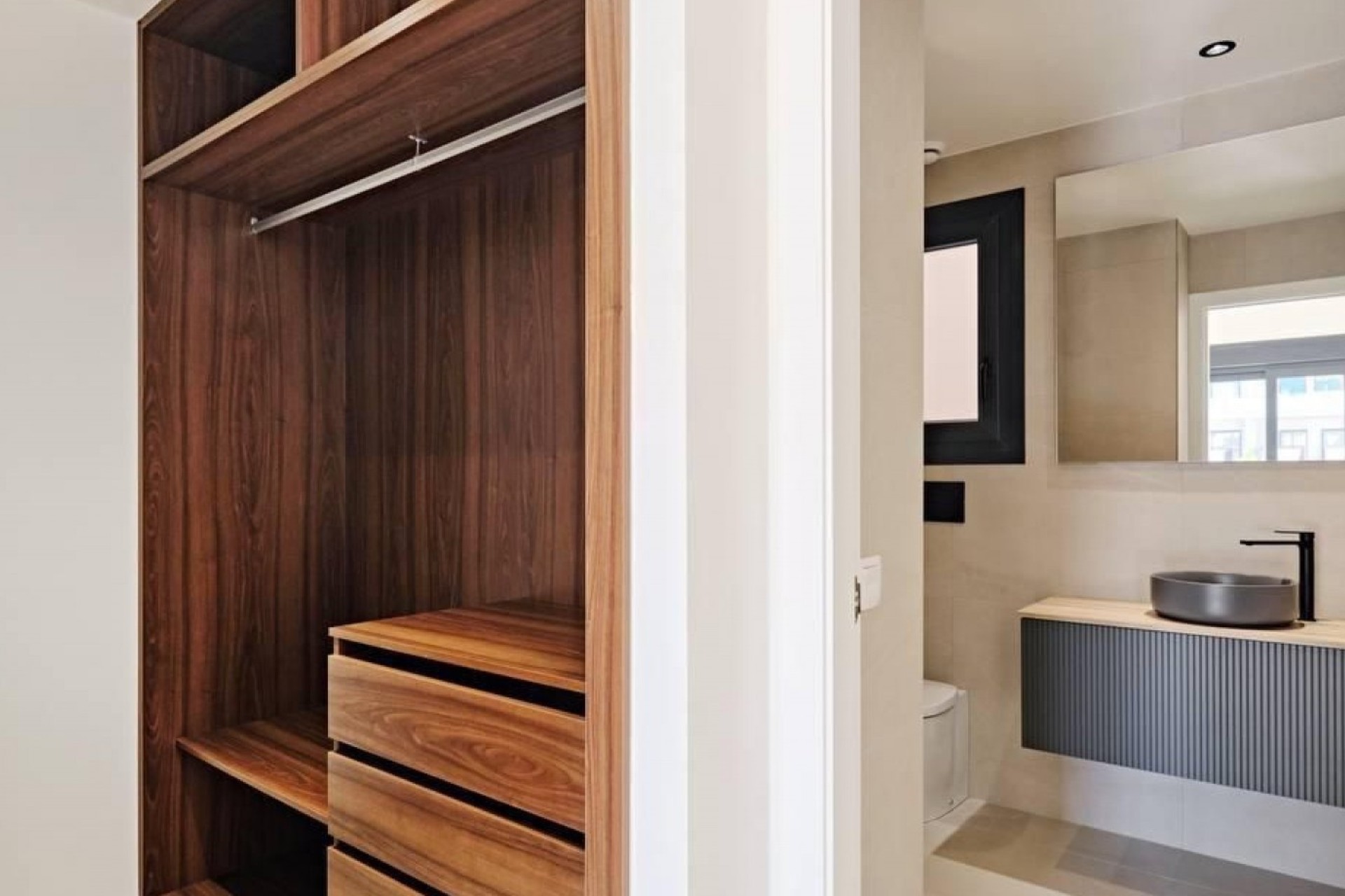 Wiederverkauf - Wohnung / Apartment -
Torrevieja - La veleta