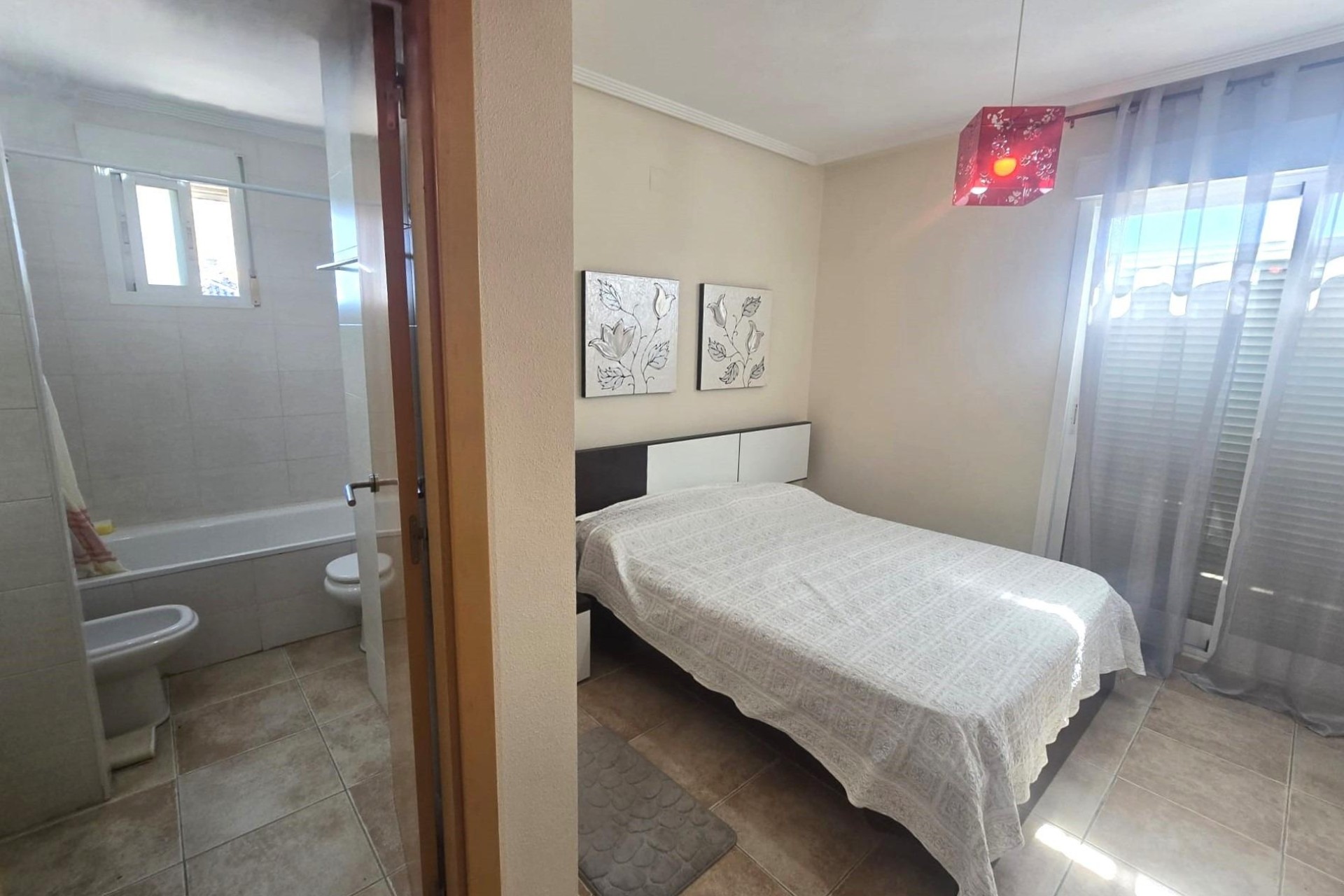 Wiederverkauf - Wohnung / Apartment -
Torrevieja - La veleta