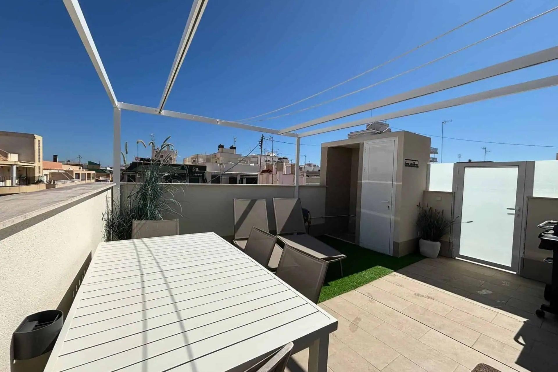 Wiederverkauf - Wohnung / Apartment -
Torrevieja - Las Piscinas Naturales