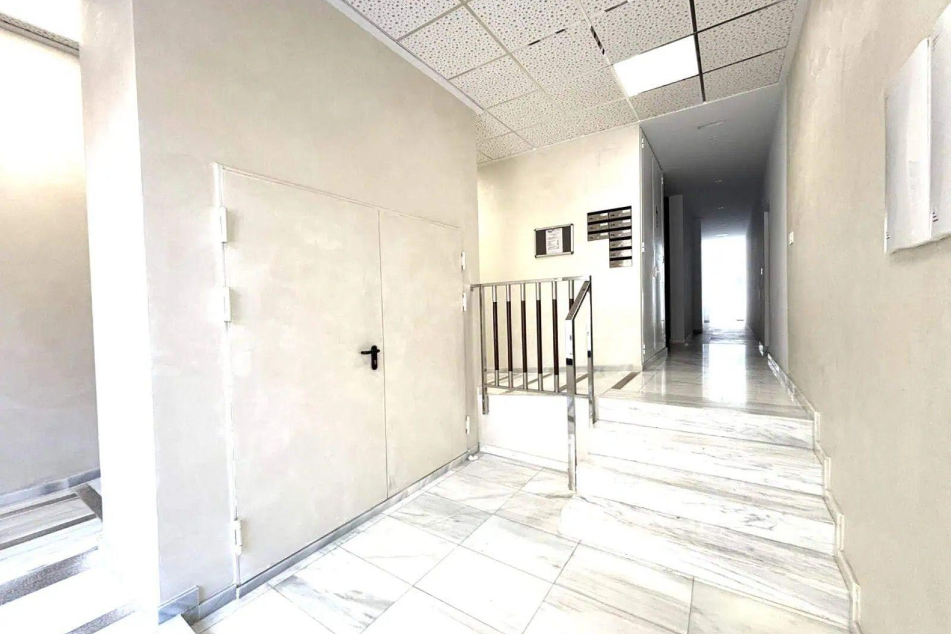 Wiederverkauf - Wohnung / Apartment -
Torrevieja - Las Piscinas Naturales