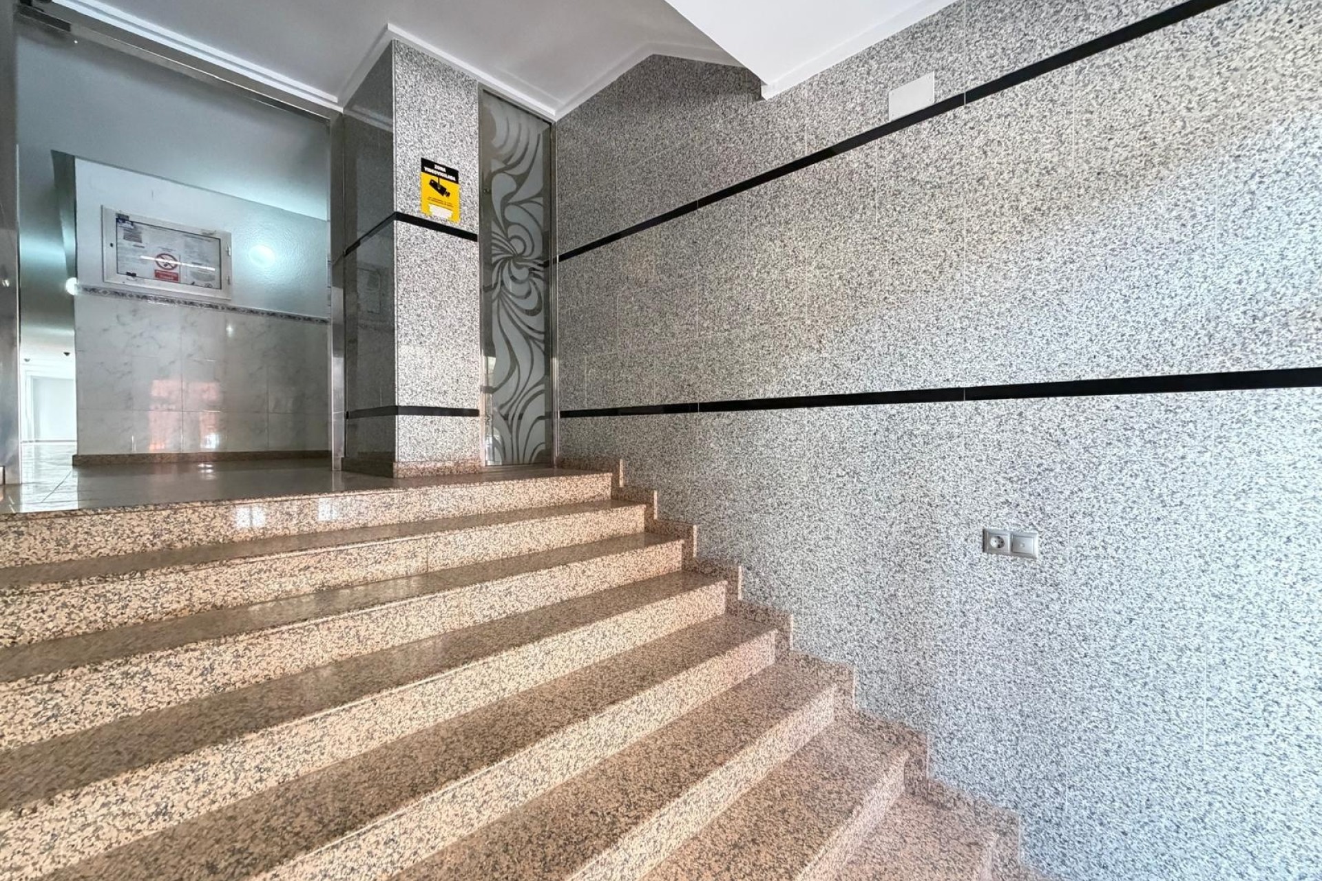 Wiederverkauf - Wohnung / Apartment -
Torrevieja - Las Piscinas Naturales