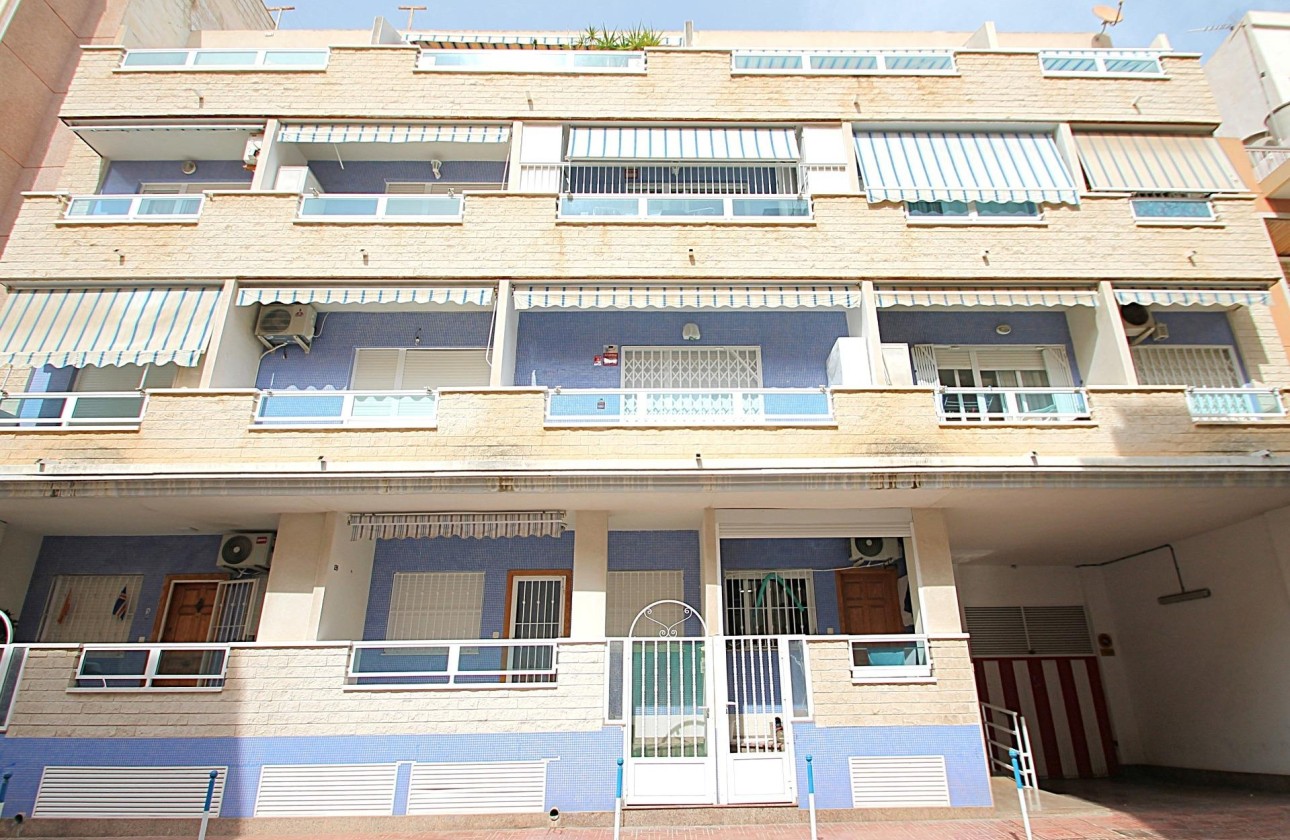 Wiederverkauf - Wohnung / Apartment -
Torrevieja - Las Piscinas Naturales