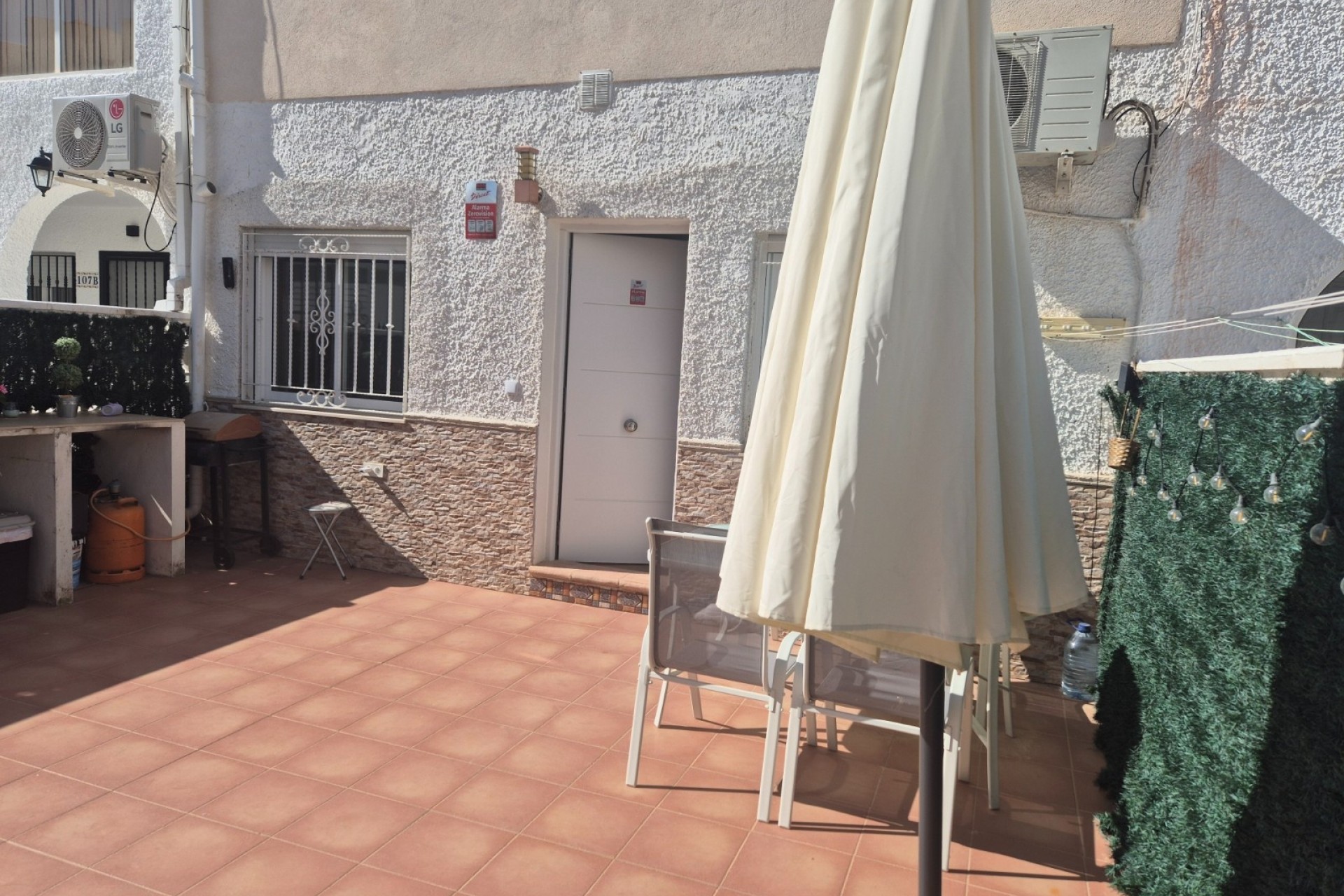 Wiederverkauf - Wohnung / Apartment -
Torrevieja - Miramar - Torre Del Moro