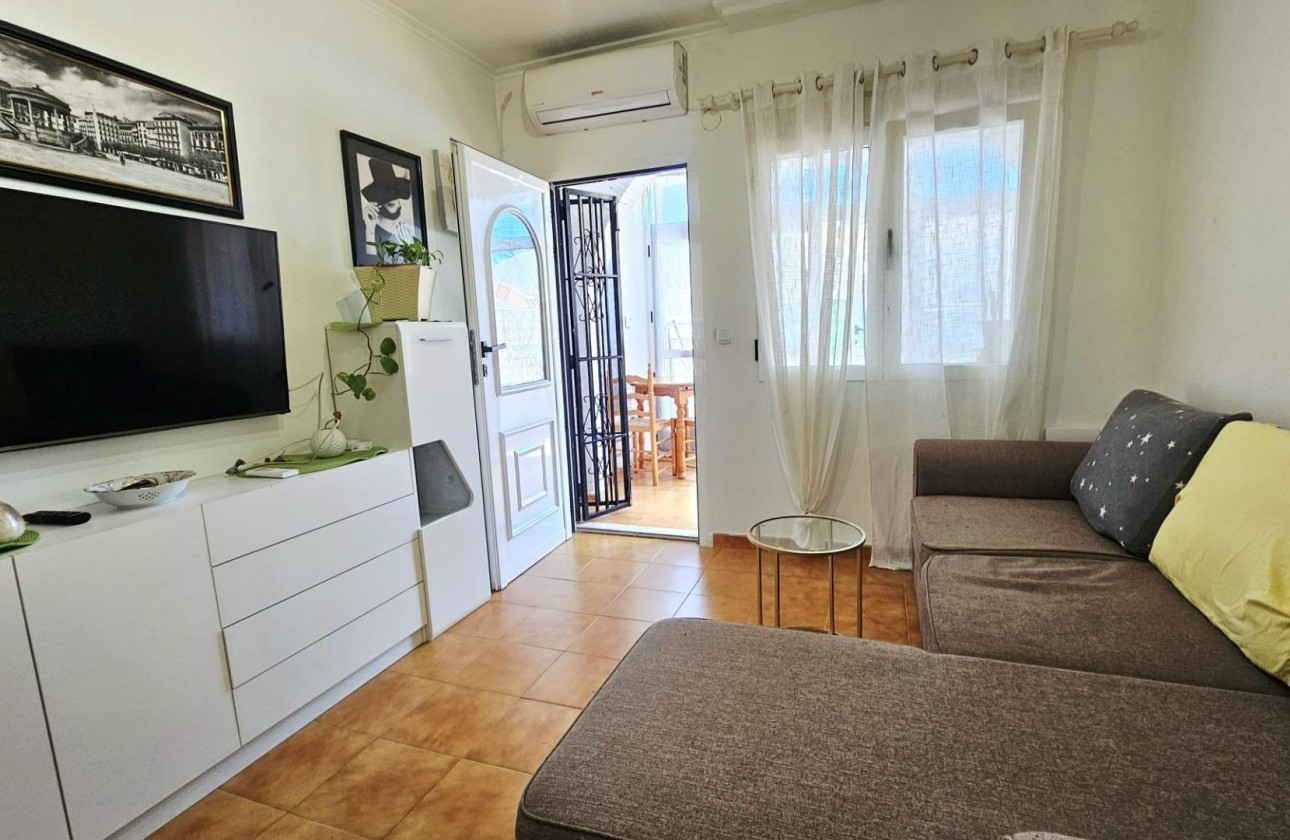 Wiederverkauf - Wohnung / Apartment -
Torrevieja - Nueva Torrevieja