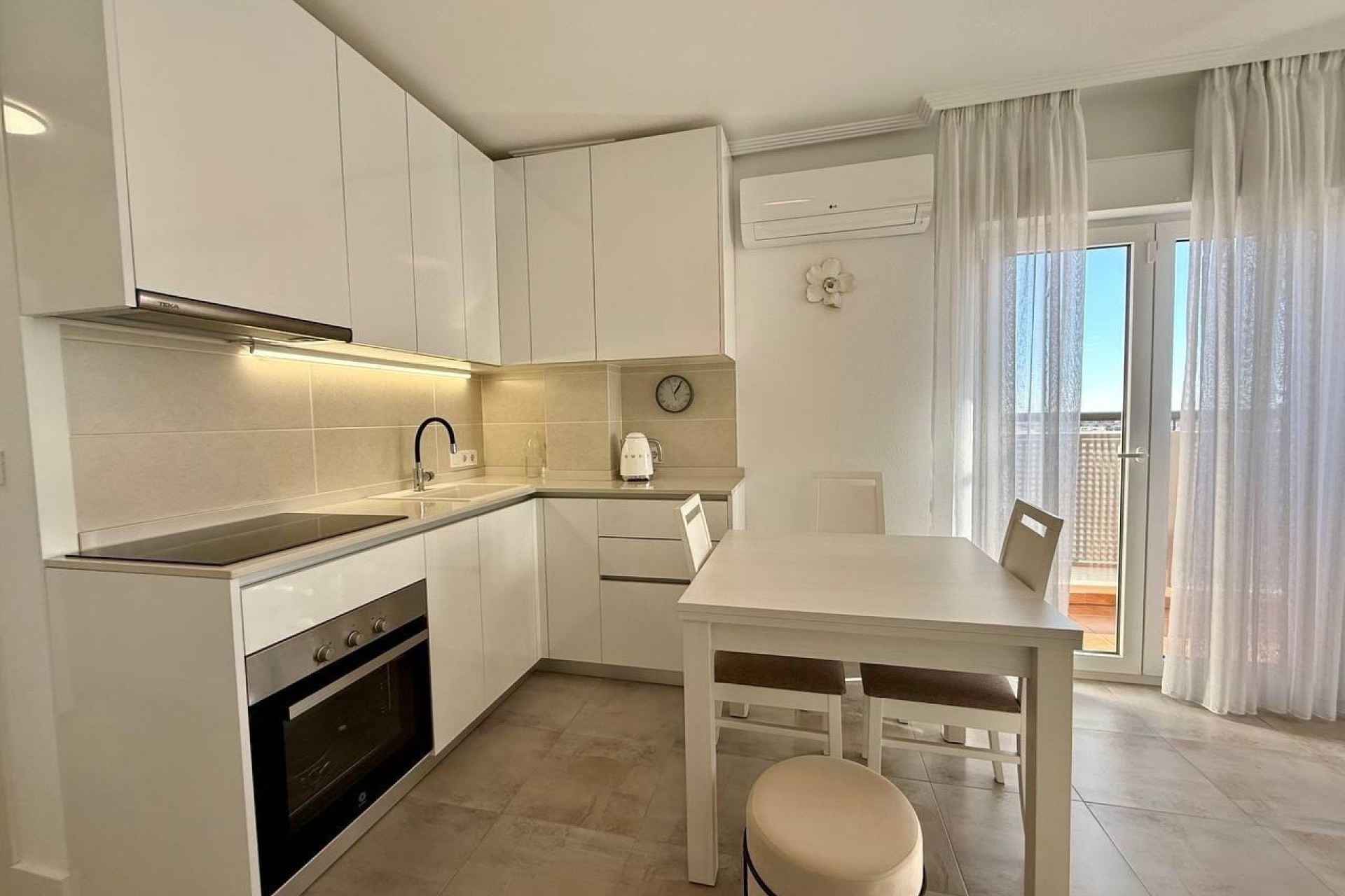 Wiederverkauf - Wohnung / Apartment -
Torrevieja - Nueva Torrevieja