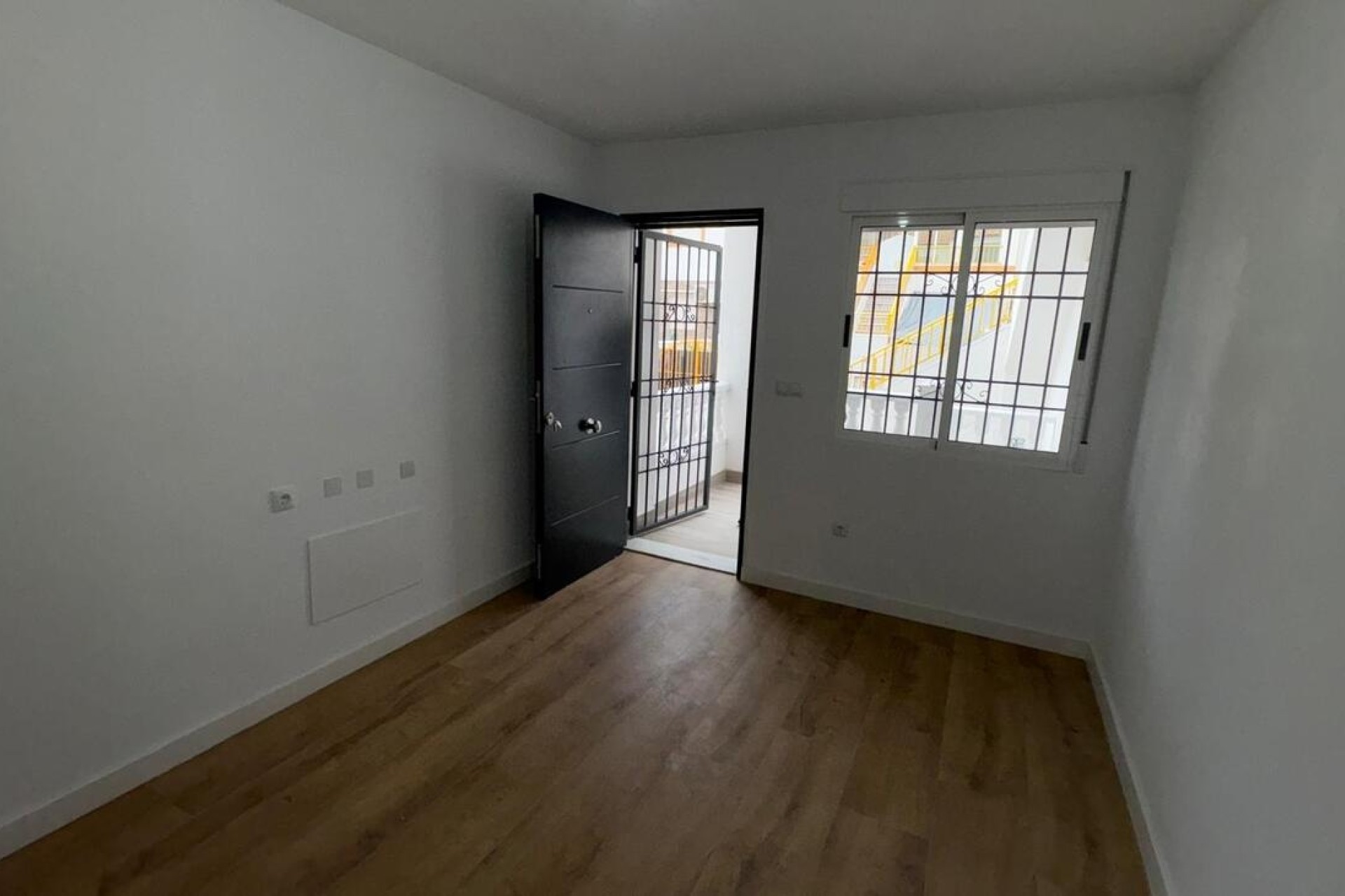 Wiederverkauf - Wohnung / Apartment -
Torrevieja - Parque de las Naciones