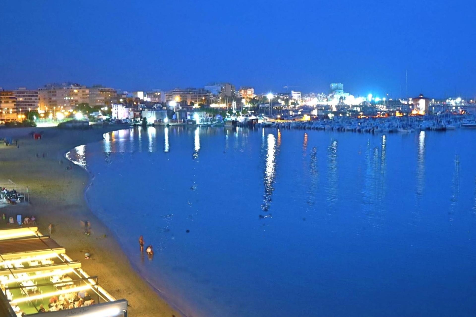 Wiederverkauf - Wohnung / Apartment -
Torrevieja - Parque de las Naciones