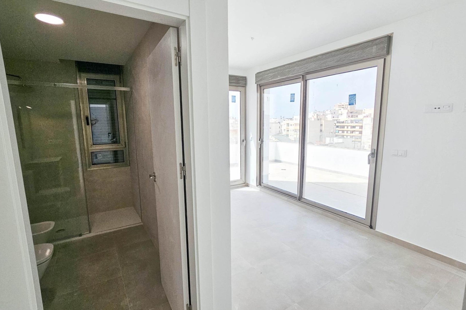 Wiederverkauf - Wohnung / Apartment -
Torrevieja - Paseo Maritimo