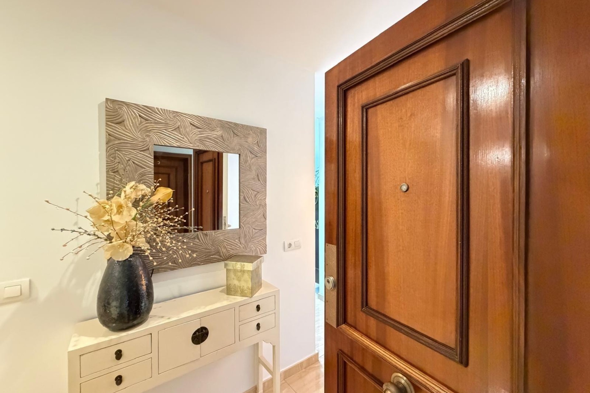 Wiederverkauf - Wohnung / Apartment -
Torrevieja - Paseo Maritimo