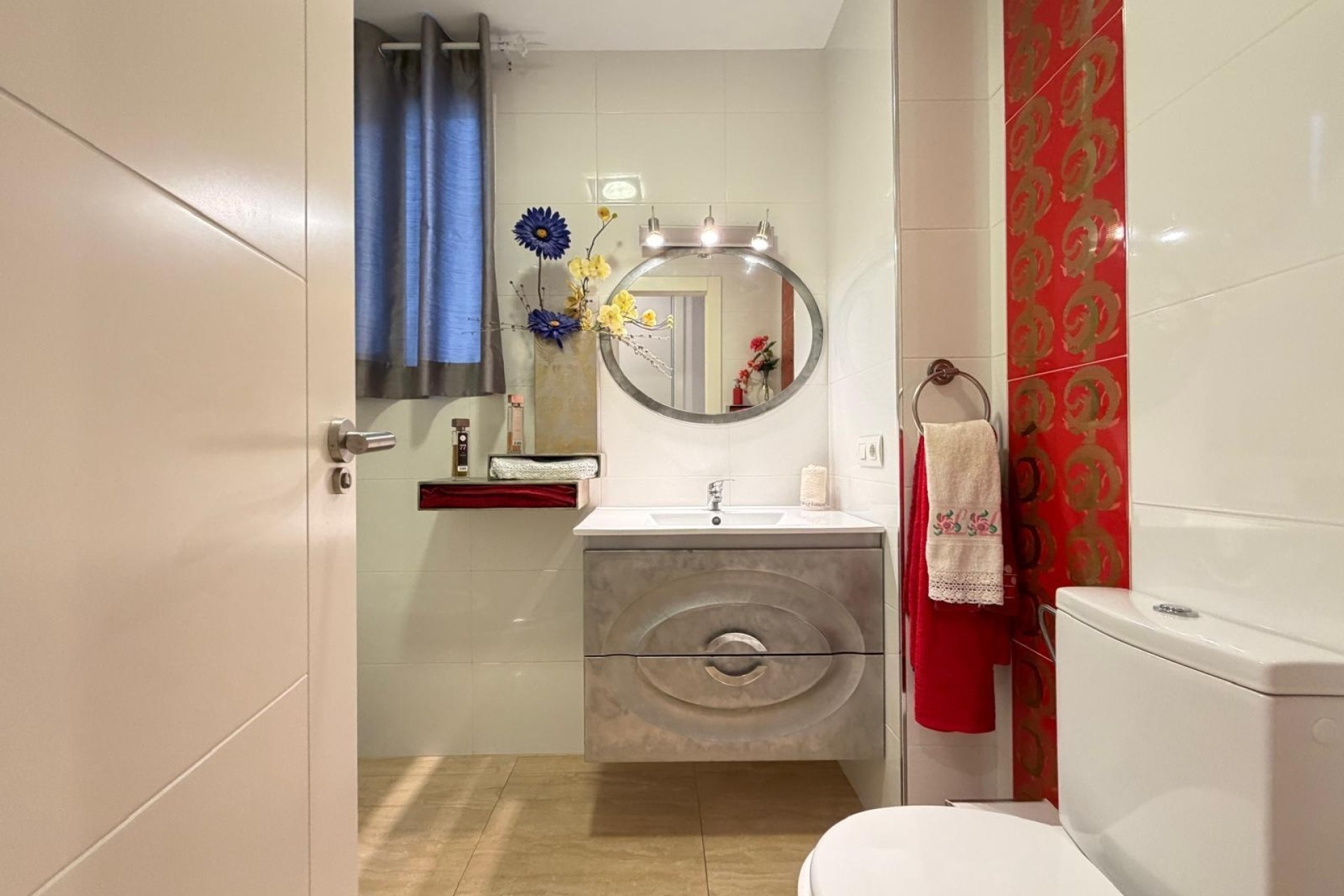 Wiederverkauf - Wohnung / Apartment -
Torrevieja - Paseo Maritimo