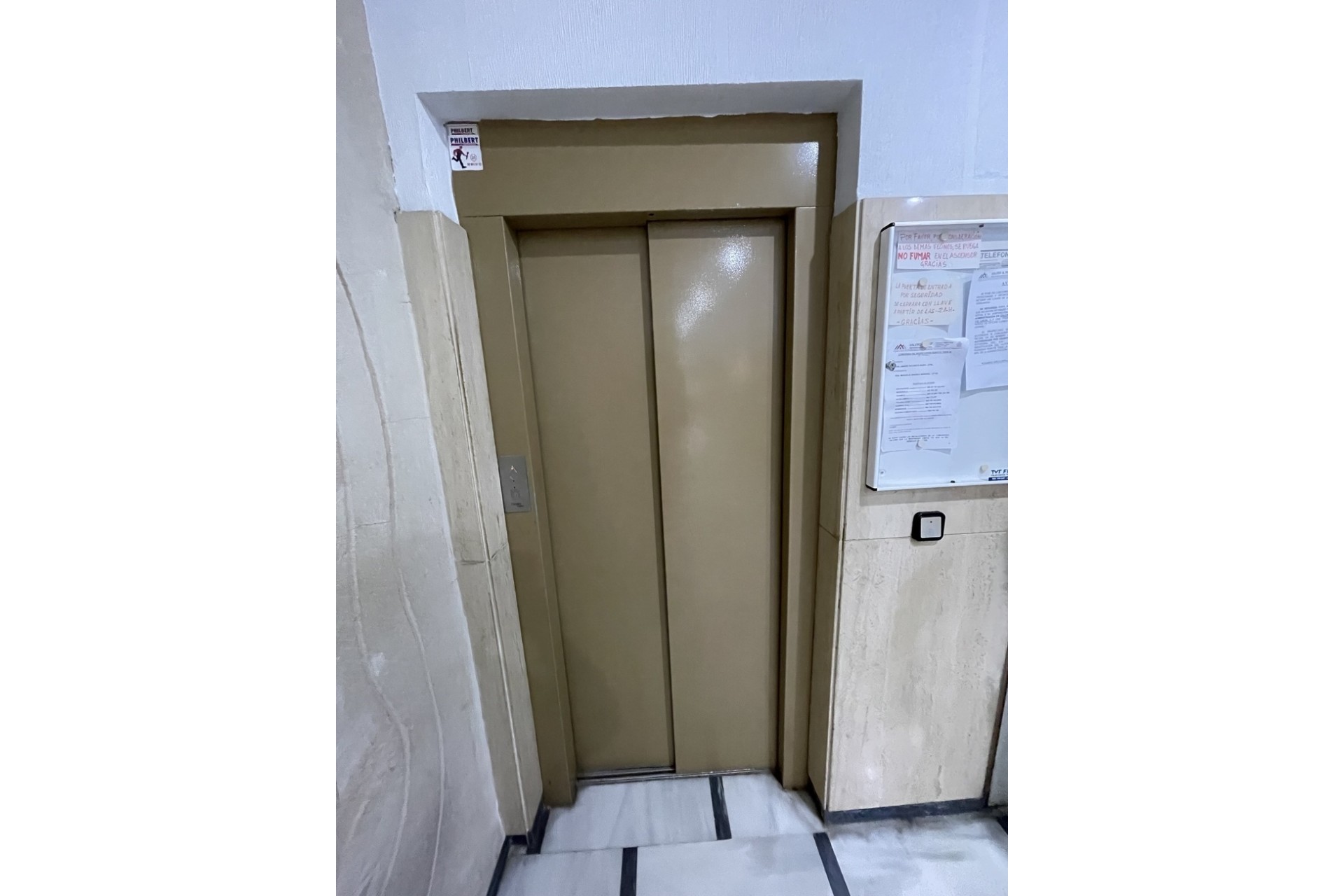 Wiederverkauf - Wohnung / Apartment -
Torrevieja - Playa de cura
