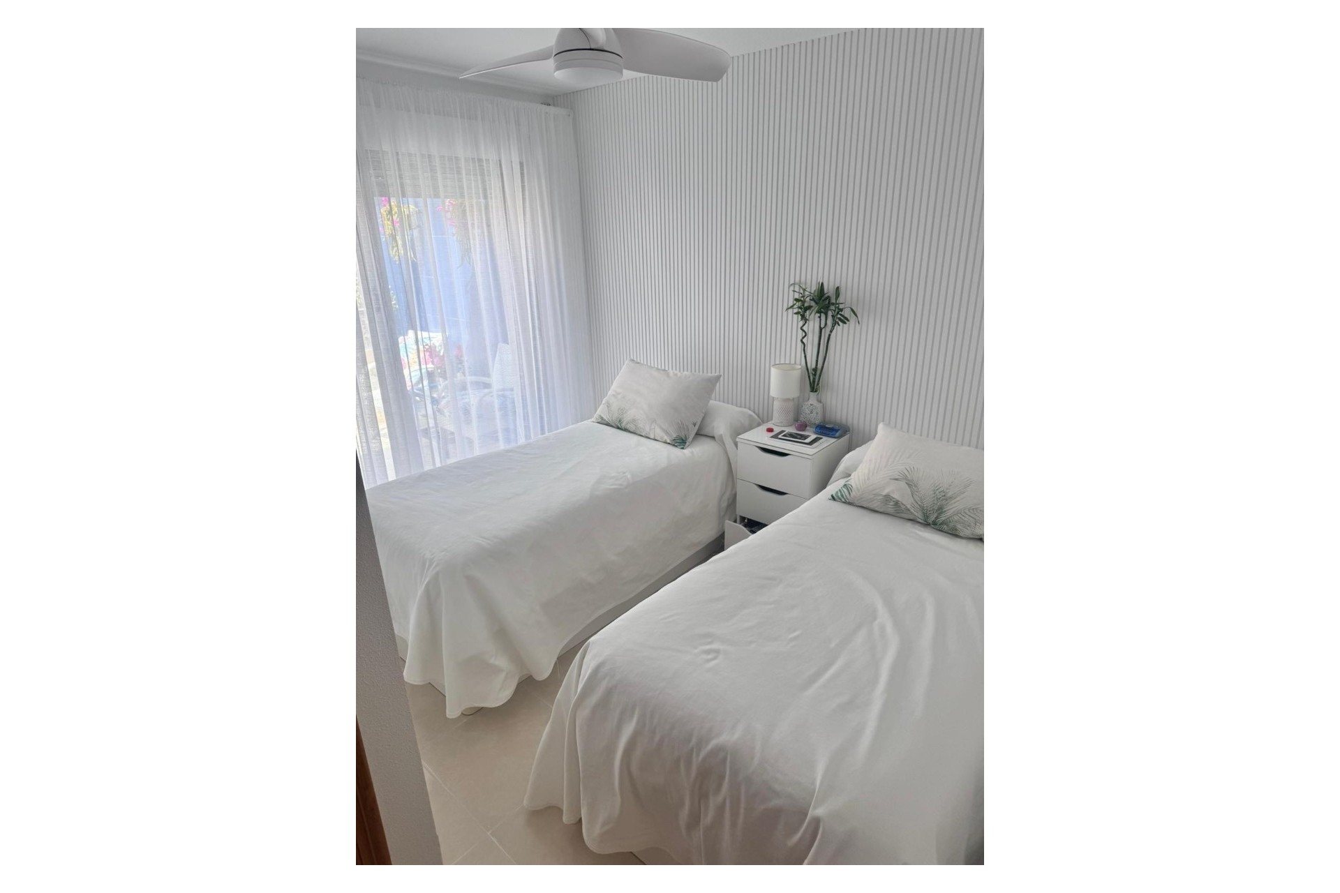 Wiederverkauf - Wohnung / Apartment -
Torrevieja - Playa de los Locos