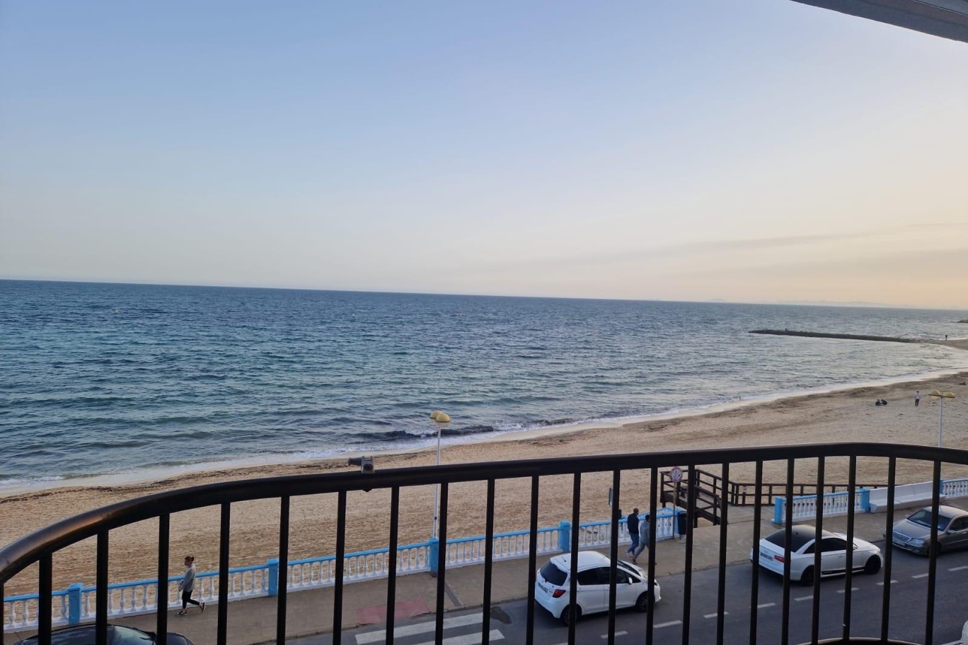 Wiederverkauf - Wohnung / Apartment -
Torrevieja - Playa de los Locos