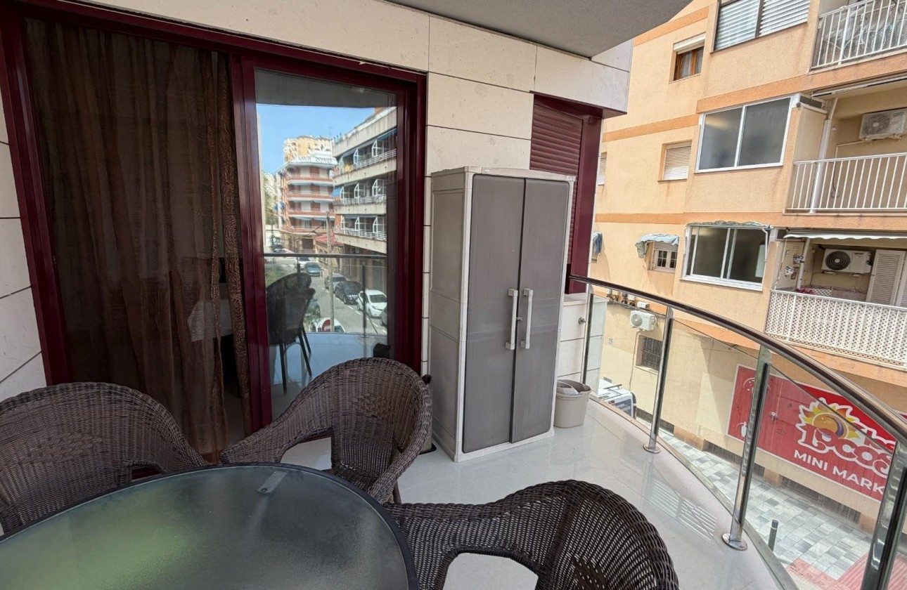 Wiederverkauf - Wohnung / Apartment -
Torrevieja - Playa de los Locos
