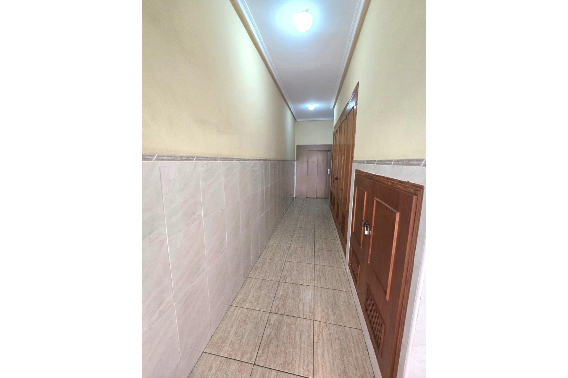 Wiederverkauf - Wohnung / Apartment -
Torrevieja - Playa de los Locos