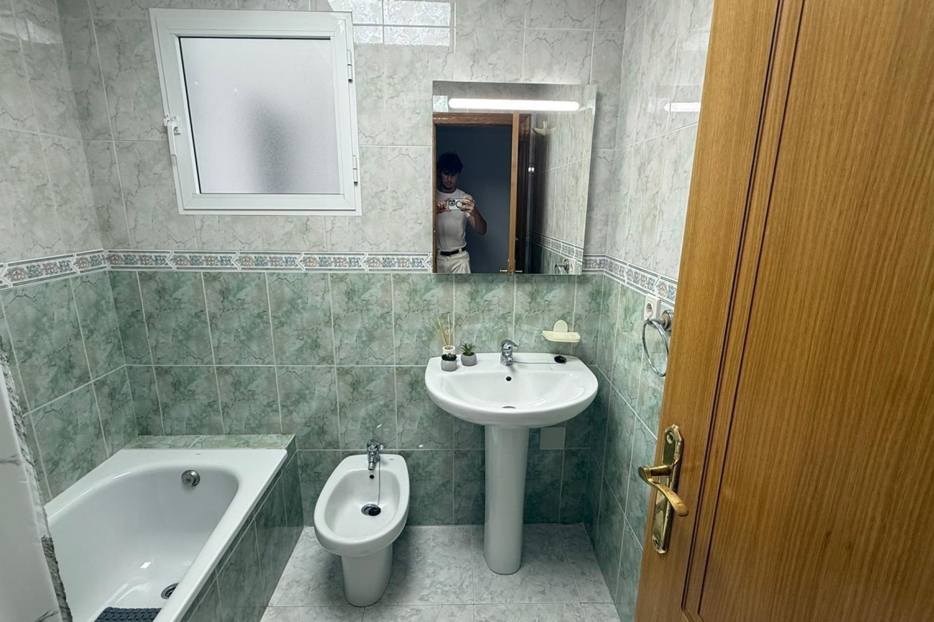 Wiederverkauf - Wohnung / Apartment -
Torrevieja - Playa de los Locos