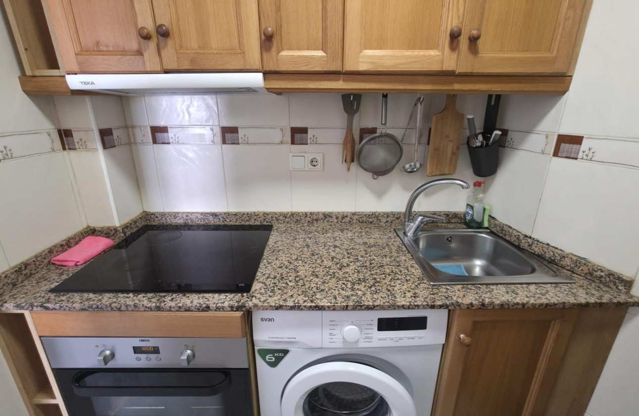 Wiederverkauf - Wohnung / Apartment -
Torrevieja - Playa de los Locos