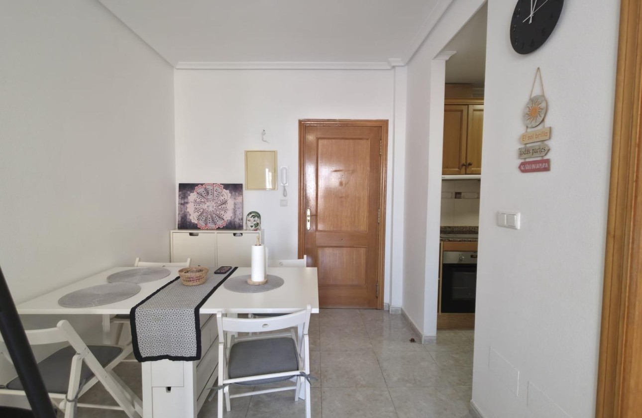 Wiederverkauf - Wohnung / Apartment -
Torrevieja - Playa de los Locos