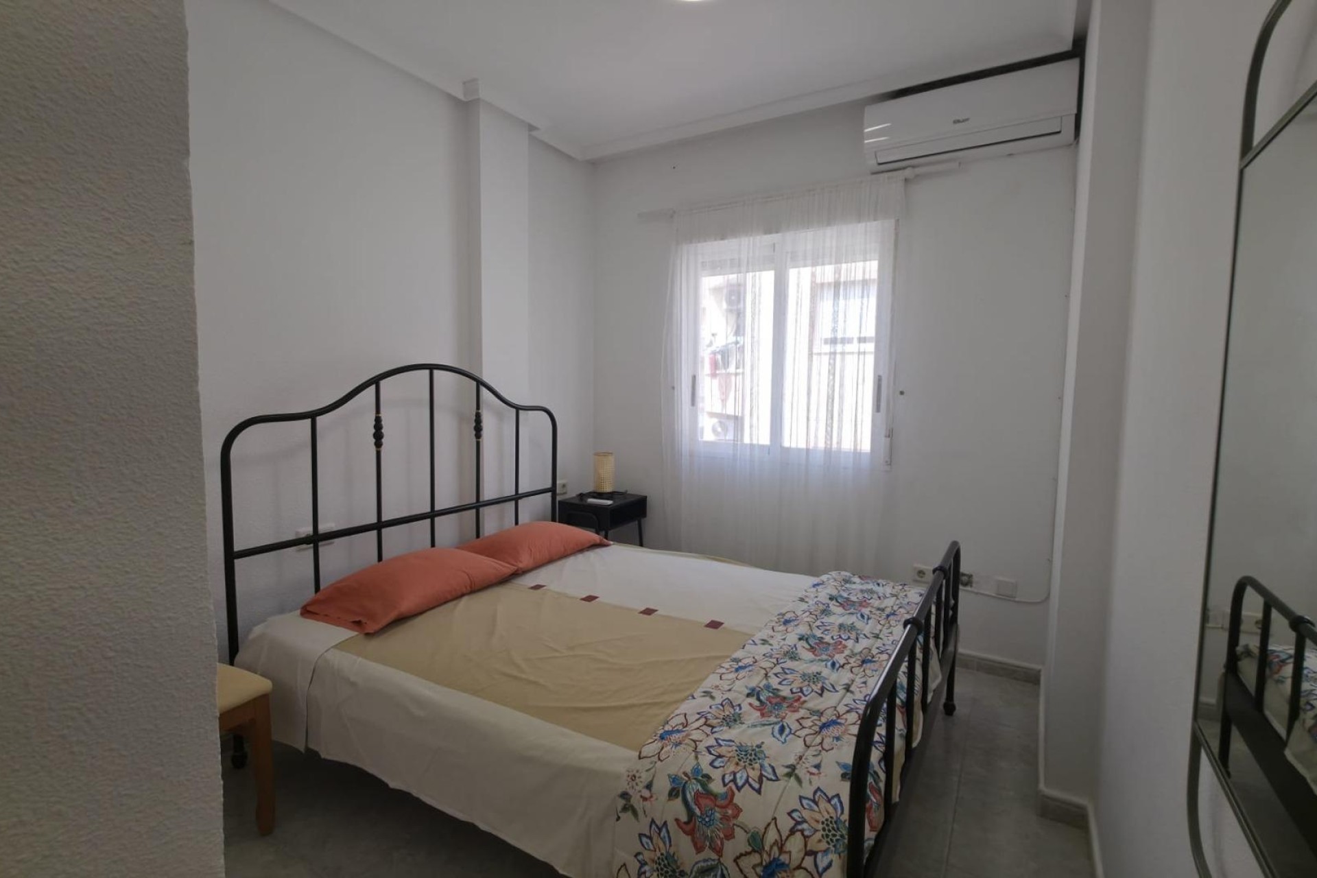Wiederverkauf - Wohnung / Apartment -
Torrevieja - Playa de los Locos