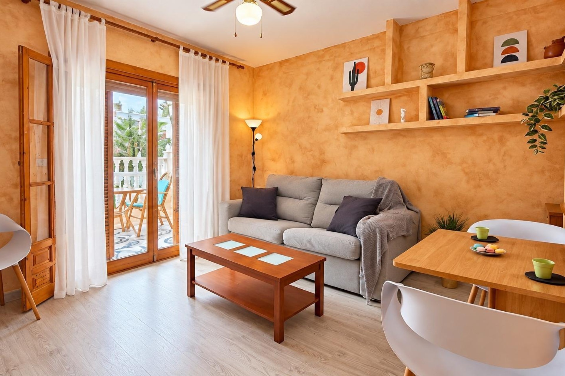 Wiederverkauf - Wohnung / Apartment -
Torrevieja - Playa de los Locos