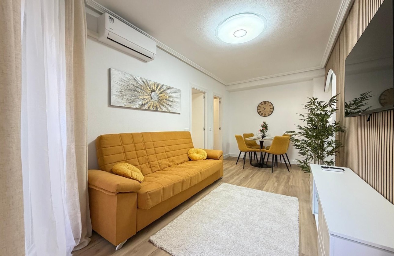 Wiederverkauf - Wohnung / Apartment -
Torrevieja - Playa de los Locos