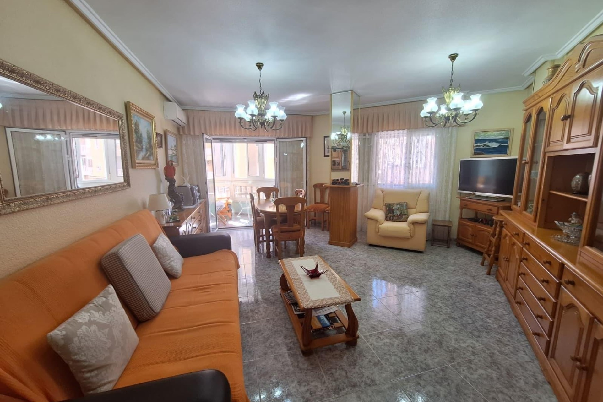 Wiederverkauf - Wohnung / Apartment -
Torrevieja - Playa de los Locos