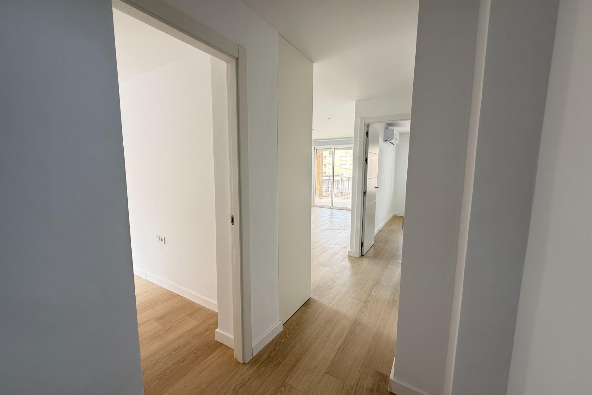 Wiederverkauf - Wohnung / Apartment -
Torrevieja - Playa de los Naufragos