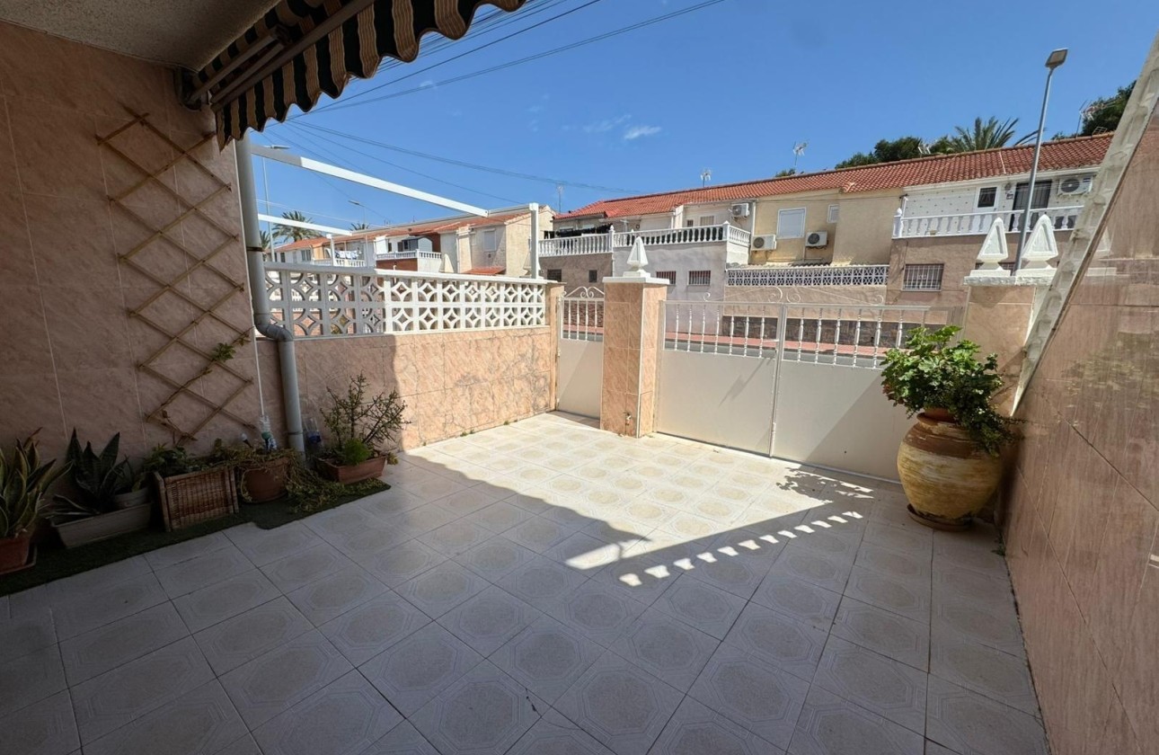 Wiederverkauf - Wohnung / Apartment -
Torrevieja - Playa de los Naufragos