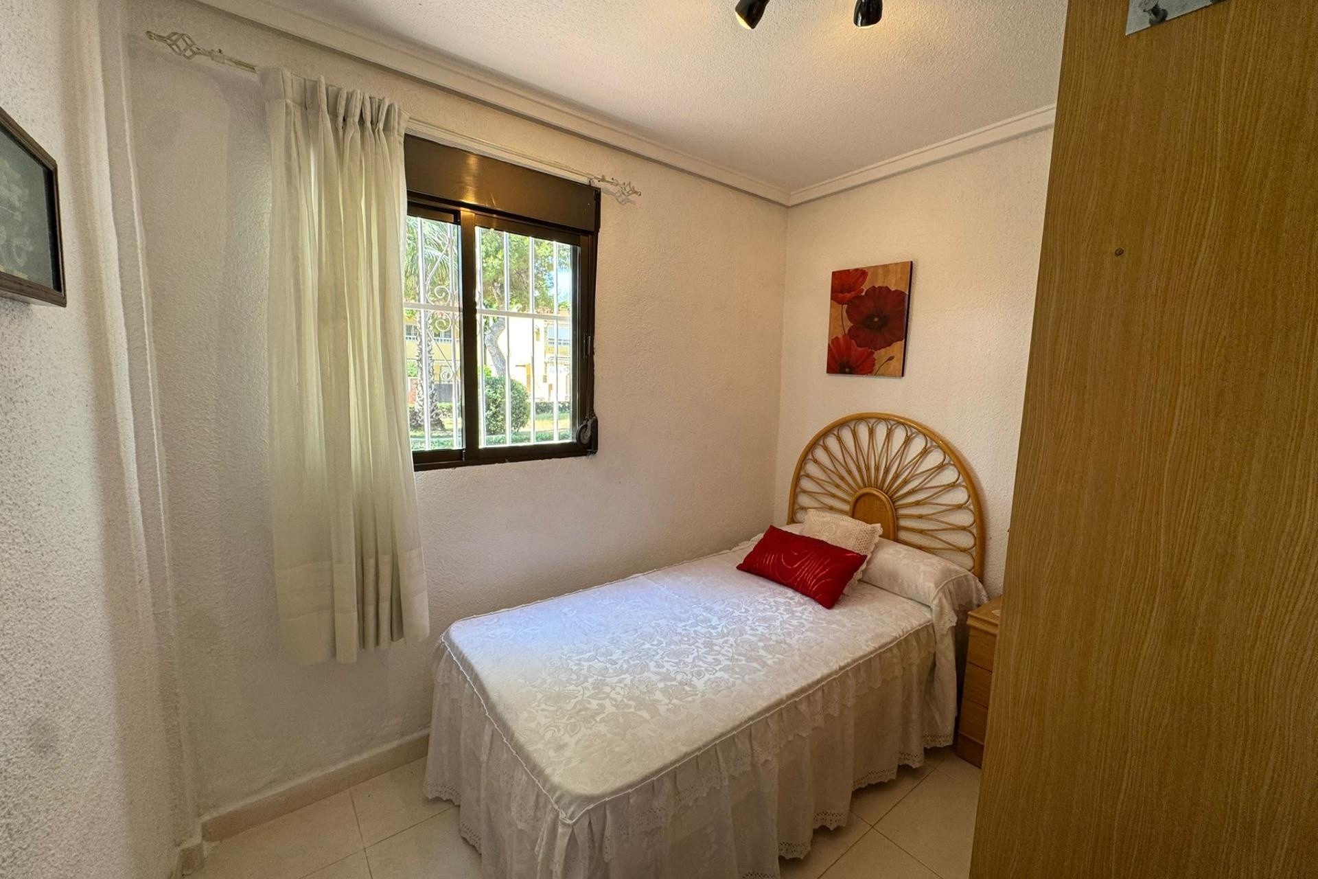 Wiederverkauf - Wohnung / Apartment -
Torrevieja - Playa de los Naufragos