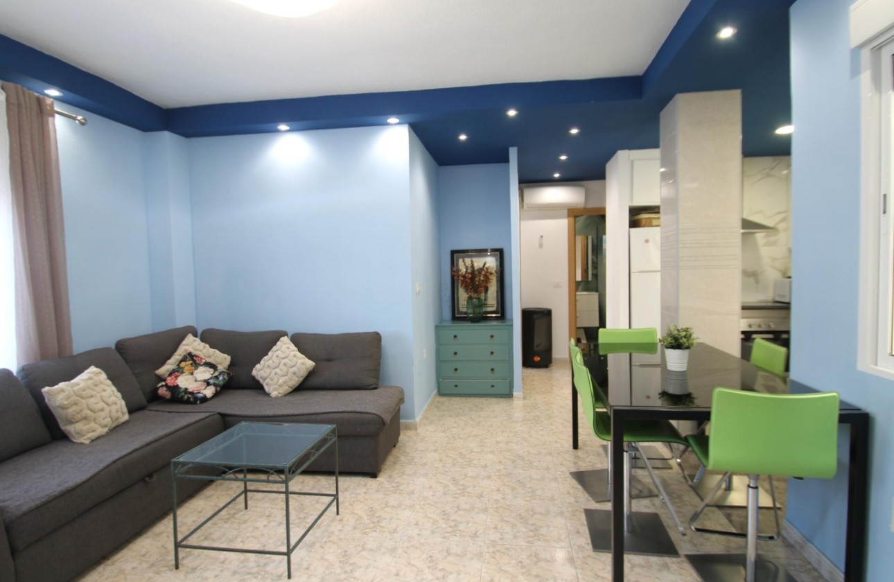 Wiederverkauf - Wohnung / Apartment -
Torrevieja - Playa de los Naufragos