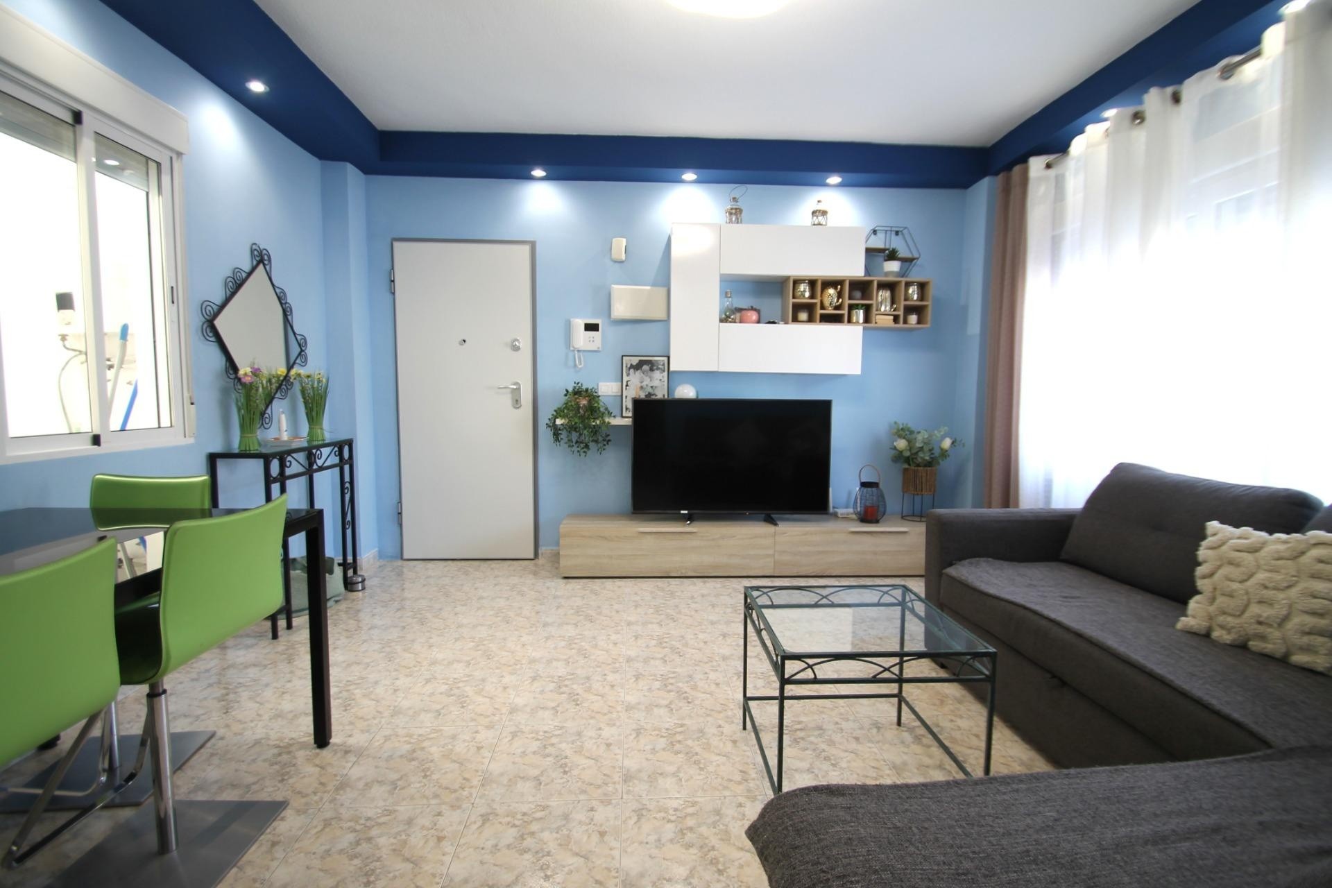 Wiederverkauf - Wohnung / Apartment -
Torrevieja - Playa de los Naufragos