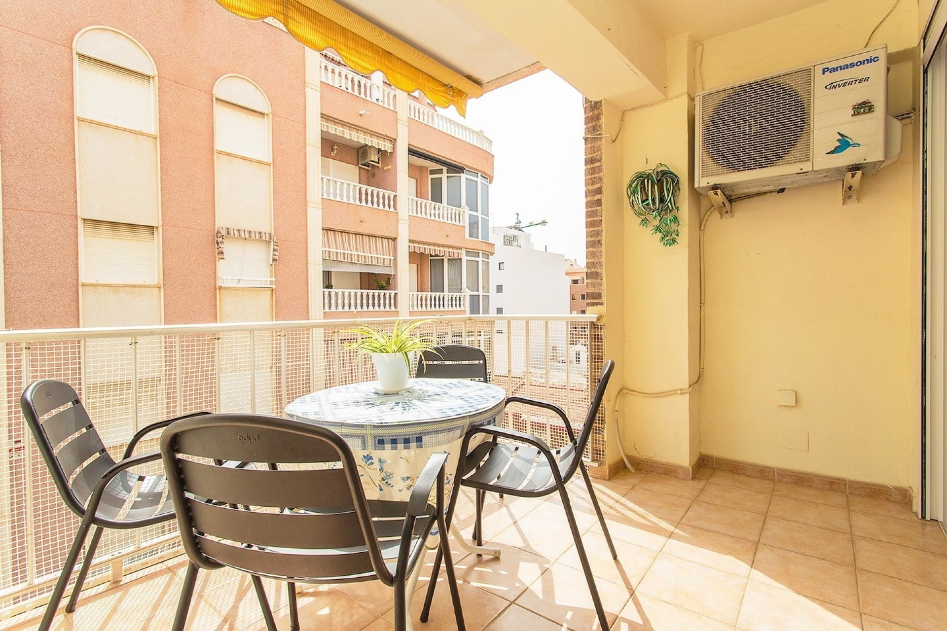 Wiederverkauf - Wohnung / Apartment -
Torrevieja - Playa del Cura