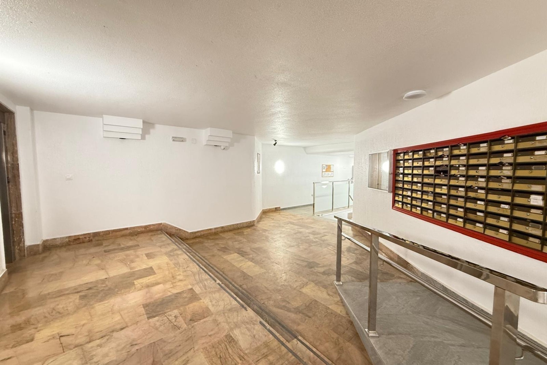 Wiederverkauf - Wohnung / Apartment -
Torrevieja - Playa del Cura
