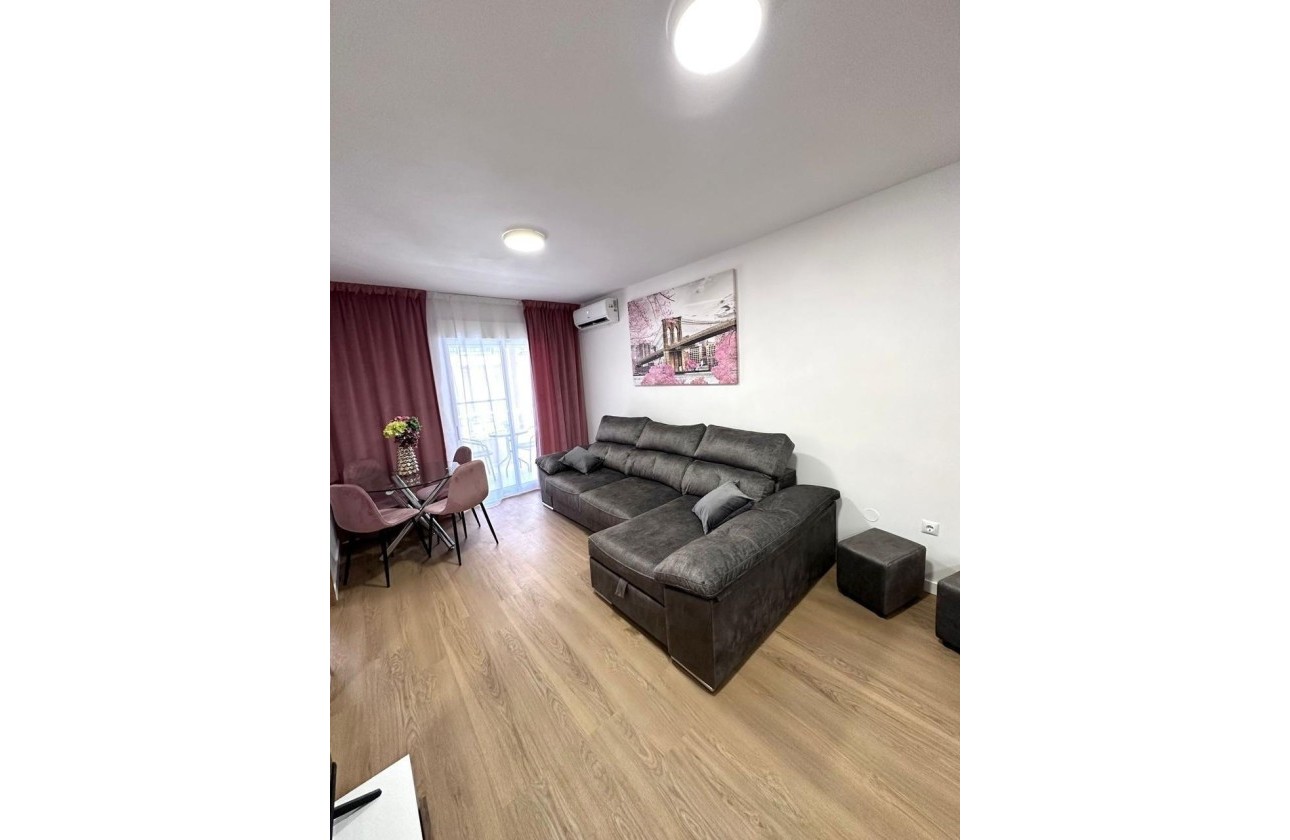 Wiederverkauf - Wohnung / Apartment -
Torrevieja - Playa del Cura