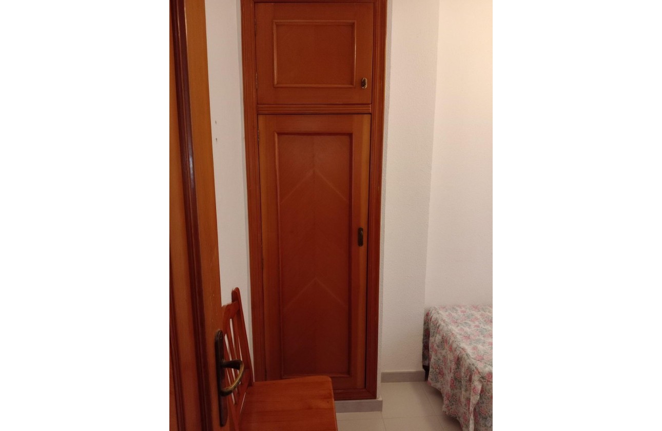 Wiederverkauf - Wohnung / Apartment -
Torrevieja - Playa del Cura